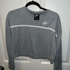 Nike Heather Gray Cropped Long Sleeve